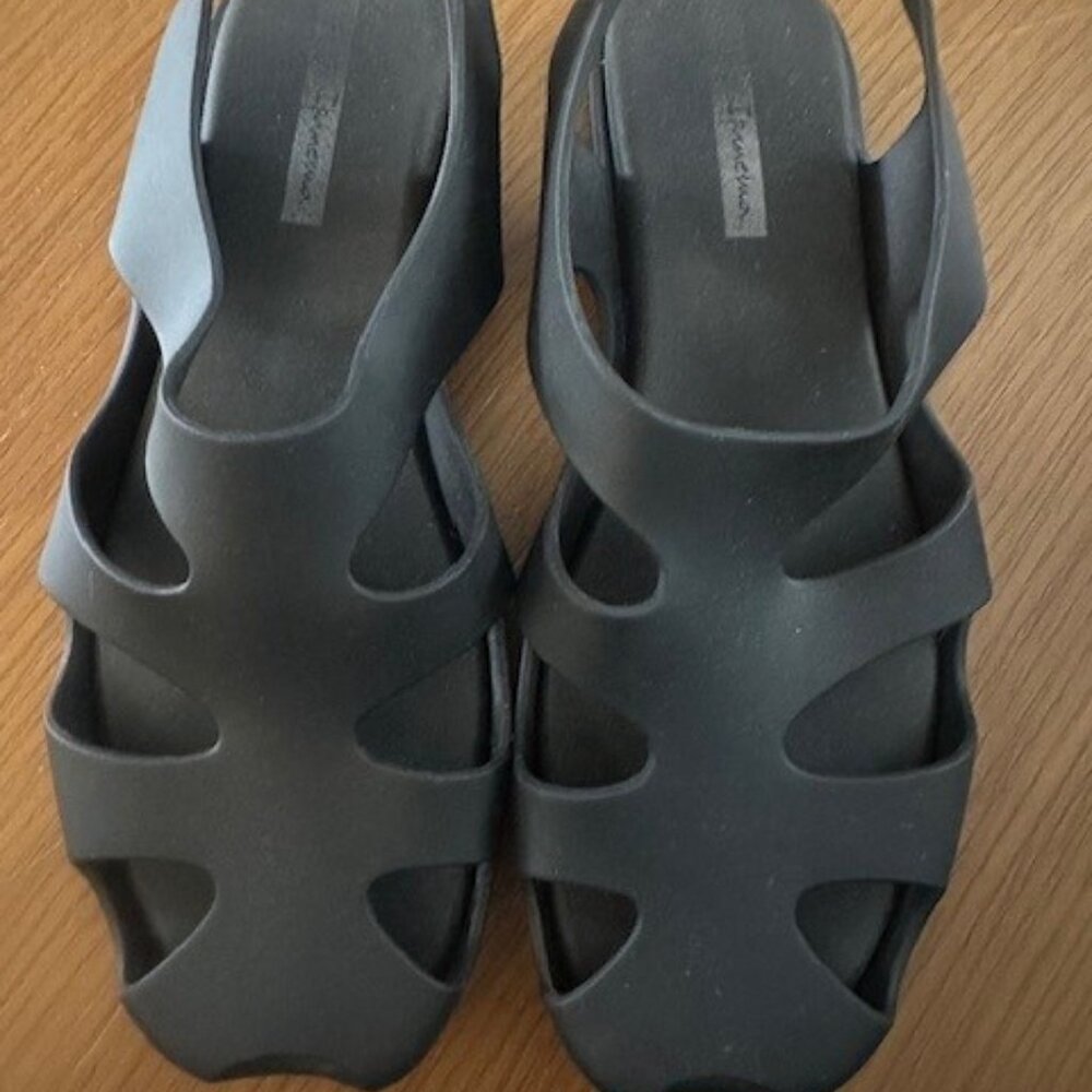 Ipanema Sling-back Cut-out Waterproof Shoe